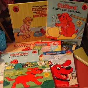 Scholastic Clifford Book Collection - Red and Blue